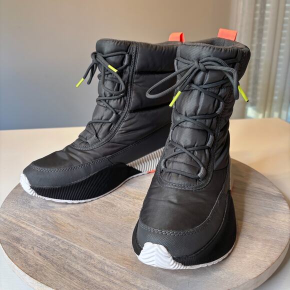 SOREL Out N About III Puffy Lace WP Women's Outdoor Waterproof Boots US Size 9 - Picture 4 of 13